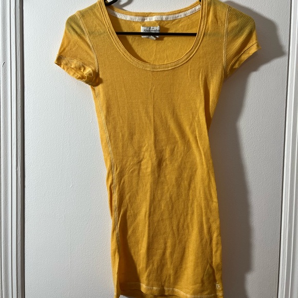 Abercrombie & Fitch Tops - abercrombie&fitch t-shirt